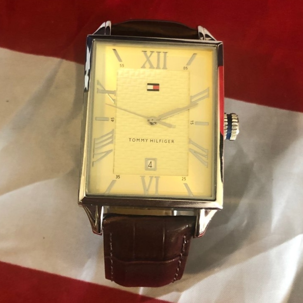 Tommy Hilfiger Men’s Watch Brown Leather Band